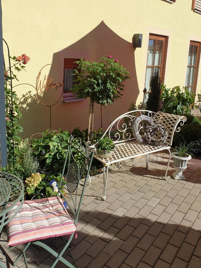 Hausner'S Hotel- Studio Apartments Altenstadt an der Waldnaab Exterior photo